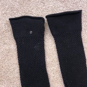 Lululemon 100% Merino Wool Black Leg Warmers OS